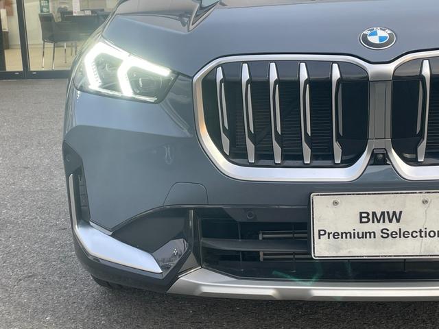 Ｘ１ ｘＤｒｉｖｅ　２０ｄ　ｘライン　ハイラインパッケージ　【正規認定中古車】【全国正規ディーラー保証付／２年・走行距離無制限】オイスターレザースポーツシート　ｈａｒｍａｎ／ｋａｒｄｏｎ　トップビューカメラ　全方位ＰＤＣ　シートヒーター　アンビエントライト（17枚目）