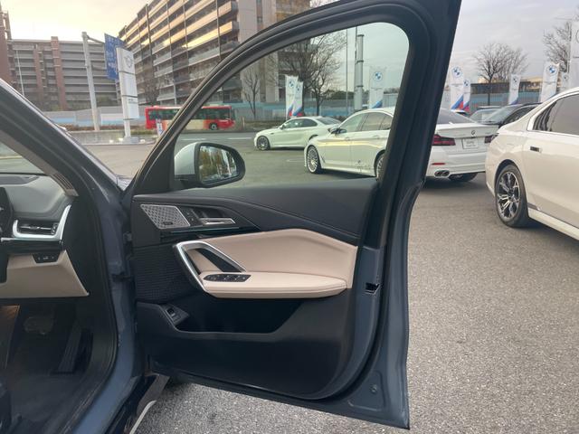 Ｘ１ ｘＤｒｉｖｅ　２０ｄ　ｘライン　ハイラインパッケージ　【正規認定中古車】【全国正規ディーラー保証付／２年・走行距離無制限】オイスターレザースポーツシート　ｈａｒｍａｎ／ｋａｒｄｏｎ　トップビューカメラ　全方位ＰＤＣ　シートヒーター　アンビエントライト（34枚目）