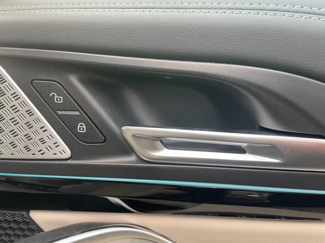 Ｘ１ ｘＤｒｉｖｅ　２０ｄ　ｘライン　ハイラインパッケージ　【正規認定中古車】【全国正規ディーラー保証付／２年・走行距離無制限】オイスターレザースポーツシート　ｈａｒｍａｎ／ｋａｒｄｏｎ　トップビューカメラ　全方位ＰＤＣ　シートヒーター　アンビエントライト（35枚目）