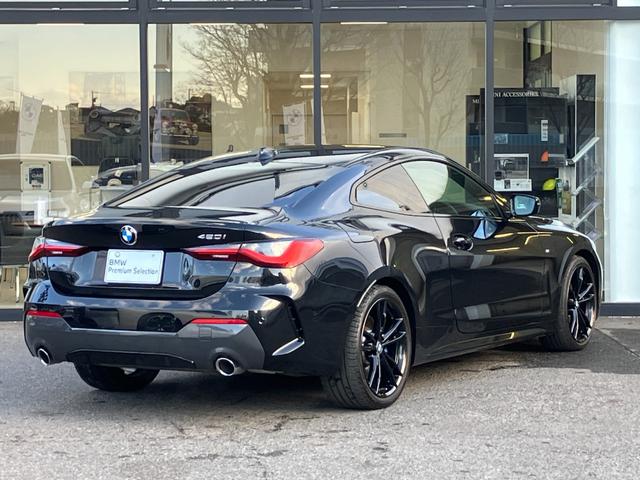 ４シリーズ ４２０ｉクーペ　Ｍスポーツ　【正規認定中古車】【全国正規ディーラー保証付／２年・走行距離無制限】　１９ＡＷ　Ｍスポーツ・ブレーキ　アダプティブ・Ｍサスペンション　赤革電動スポーツシート　オットマン付き　シートヒーター（7枚目）