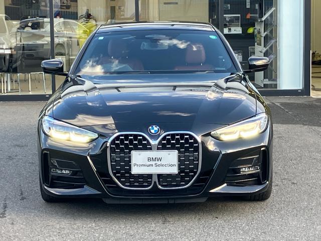 ４シリーズ ４２０ｉクーペ　Ｍスポーツ　【正規認定中古車】【全国正規ディーラー保証付／２年・走行距離無制限】　１９ＡＷ　Ｍスポーツ・ブレーキ　アダプティブ・Ｍサスペンション　赤革電動スポーツシート　オットマン付き　シートヒーター（9枚目）