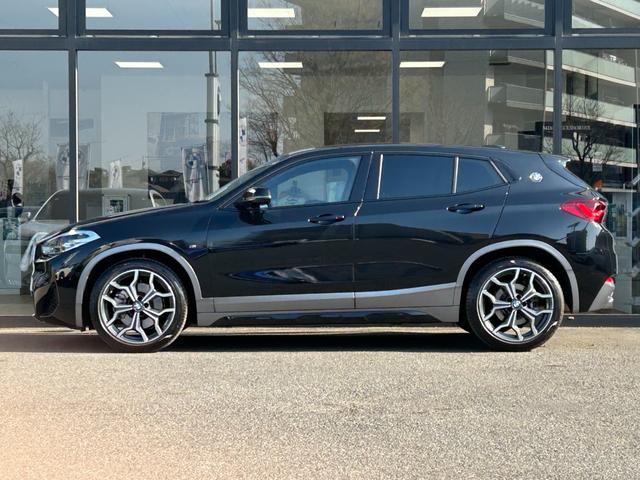 Ｘ２ ｘＤｒｉｖｅ　２０ｄ　ＭスポーツＸ　【正規認定中古車】【全国正規ディーラー保証付／２年・走行距離無制限】ブラウンレザー電動シート　禁煙車　１９インチＡＷ　ヘッドアップディスプレイ　前後障害物センサー　電動トランク　ＬＥＤヘッドライト（2枚目）
