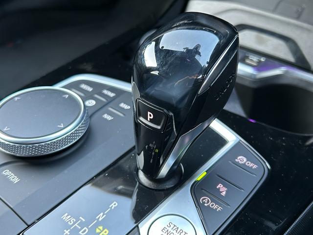 １シリーズ １１８ｄ　Ｍスポーツ　【正規認定中古車】【全国正規ディーラー保証付／２年・走行距離無制限】１８ＡＷ　ＬＥＤ　前後純正ドラレコ　半革スポーツＰシート　ブラインドスポットモニター　ＡＣＣ　ＭＦＳ　Ａｐｐｌｅ　ｃａｒｐｌａｙ（52枚目）