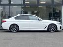 ５３０ｅ　Ｍスポーツ　エディションジョイ＋　【正規認定中古車】【全国正規ディーラー保証付／２年・走行距離無制限】Ｍスポーツブレーキ　茶革パワーシート　ウッドトリム　トップビューカメラ　全方位ＰＤＣ　ＡＣＣ　シートヒーター（12枚目）