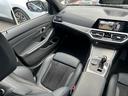 ３２０ｄ　ｘＤｒｉｖｅツーリング　Ｍスポーツ　【正規認定中古車】【全国正規ディーラー保証付／２年・走行距離無制限】／全周囲カメラ／全周囲センサー／ＡＣＣ／ハンズオフ／オートトランク／Ａｐｐｌｅ　Ｃａｒ　Ｐｌａｙ／Ｂｌｕｅｔｏｏｔｈ／禁煙車／ＬＥＤ（29枚目）