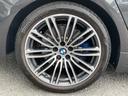 ５シリーズ ５３０ｉ　Ｍスポーツ　【正規認定中古車】【全国正規ディーラー保証付／１年・走行距離無制限】弊社新車拠点下取　禁煙車　ワンオーナー　サンルーフ　デビューパッケージ　トップビューカメラ　黒革電動シート　ソフトクローズ　ＡＣＣ（4枚目）