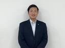 海老原 詢(えびはら じゅん):茨城県出身です。愛車の3シリーズで駆け抜ける喜びを毎日体感しております。