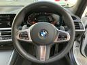 320d xDrive Mスポーツ 【正規認定中古車】【全国正規ディーラー保証付/2年・走行距離無制限】コンフォートパッケージ パーキングアシストプラス アンビエントライト ACC 電動トランク トップビューカメラ 後退アシスト(31枚目)