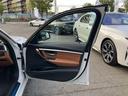 ３２０ｉラグジュアリー　【正規認定中古車】【全国正規ディーラー保証付／１年・走行距離無制限】１７ＡＷ　ＬＥＤ　コンフォートアクセス　ＡＣＣ　ＭＦＳ　茶革電動シート　シートヒーター　バックカメラ　後方ＰＤＣ　ＳＯＳ（23枚目）