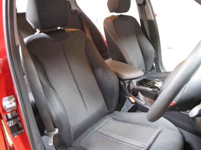 118d スポーツ 登録済未使用車ACC カメラ タッチナビ(10枚目)