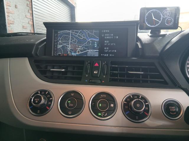 Z4 sDrive23iシルバー・トップ 電動開閉ハードトップ iDriveナビゲーションシステム キーレスエントリー パドルシフト 19インチアルミ HIDヘッドライト 直列6気筒NAエンジン(N52型)レーダー探知機 ETC オートライト(22枚目)