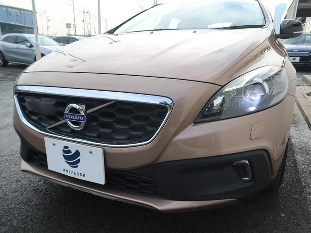 ボルボ V40 クロスカントリー ｔ５ ａｗｄ 本体価格144 9万円 お得な中古車購入ならナビクルcar