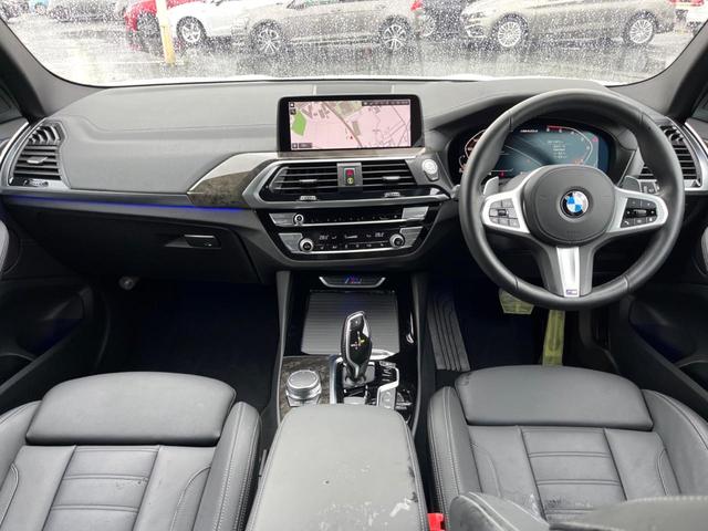 Ｍ４０ｄ　黒革シート　純正ナビＴＶ　全周囲カメラ　アクティブクルーズコントロール　ＡｐｐｌｅＣａｒＰｌａｙ　全席シートヒーター　パワーバックドア　パワーシート　コンフォートアクセス　ヘッドアップディスプレイ(2枚目)