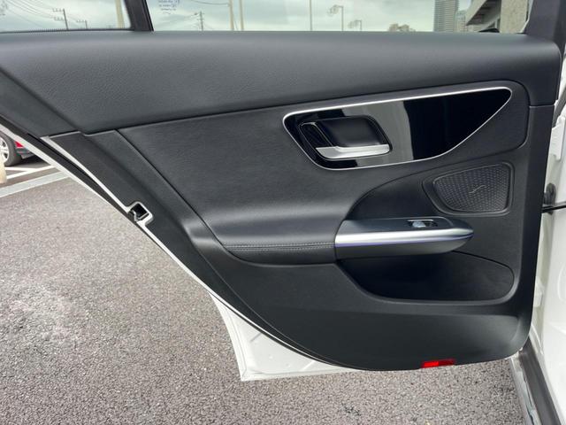 Ｃクラスオールテレイン Ｃ２２０ｄ　４マチック　オールテレイン　レザーエクスクルーシブＰＫＧ　レーダーセーフティＰＫＧ　サンルーフ　黒革シート　純正ナビＴＶ　３６０度カメラ　ＨＵＤ　キーレスゴー　シートヒーター　パワーシート　アンビエントライト　ＥＴＣ（53枚目）