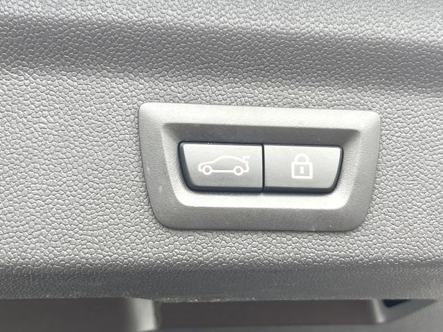 ＭＩＮＩ クーパーＤ　クロスオーバー　ペッパーＰＫＧ　アダプティブＬＥＤヘッドランプ／ＬＥＤフロントフォグランプ　リアビューカメラ　パークディスタンスコントロール　純正ナビ　アダプティブクルーズコントロール　パワーバックドア　ＥＴＣ（7枚目）