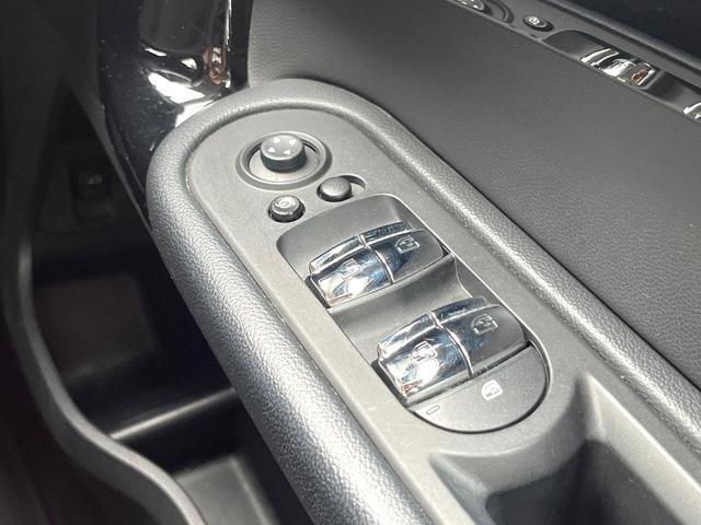 ＭＩＮＩ クーパーＤ　クロスオーバー　ペッパーＰＫＧ　アダプティブＬＥＤヘッドランプ／ＬＥＤフロントフォグランプ　リアビューカメラ　パークディスタンスコントロール　純正ナビ　アダプティブクルーズコントロール　パワーバックドア　ＥＴＣ（40枚目）