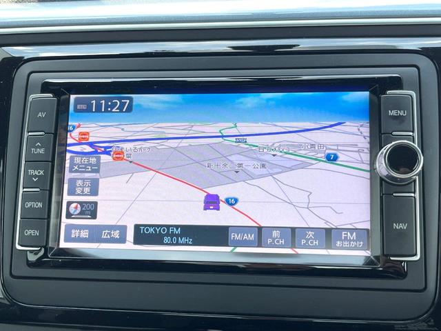 ザ・ビートル デザイン　７１６ＳＤＣＷパッケージ　ＨＩＤヘッド　バックカメラ　クルーズコントロール　オートライト　フロントフォグ　シートバックポケット　スマートエントリー　純正１７インチアルミ　ＥＴＣ　禁煙車（4枚目）