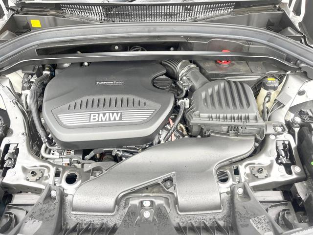 Ｘ１ ｘＤｒｉｖｅ　１８ｄ　Ｍスポーツエディションジョイ＋　ハイラインＰＫＧ　コンフォートＰＫＧ　１オーナー　黒革　純正ナビ　バックカメラ　インテリジェントセーフティ　前席パワーシート　シートヒーター　電動リア　ＬＥＤヘッド　純正１８インチアルミ　ＥＴＣ　禁煙（18枚目）