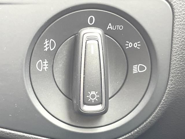 ティグアン ＴＤＩ　４モーション　Ｒライン　ブラックスタイル　１オーナー　４５０台限定車　ＡｐｐｌｅＣａｒＰｌａｙ　純正ナビＴＶ　３６０度カメラ　アダプティブクルコン　純正１９インチＡＷ　ヘッドアップディスプレイ　パワーバックドア　全席シートヒーター　禁煙車（32枚目）