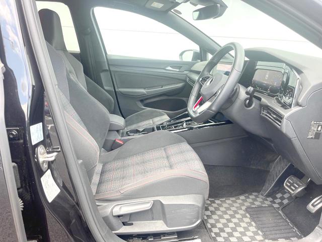 ゴルフＧＴＩ ベースグレード　１オーナー　ＤＣＣパッケージ　ＤｉｓｃｏｖｅｒＰｒｏパッケージ　テクノロジーパッケージ　バックカメラ　シートヒーター　専用スポーツサスペンション　ステアリングヒーター　デジタルコックピットプロ　禁煙（8枚目）
