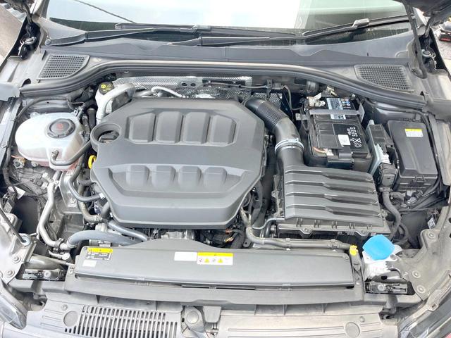 ゴルフＧＴＩ ベースグレード　１オーナー　ＤＣＣパッケージ　ＤｉｓｃｏｖｅｒＰｒｏパッケージ　テクノロジーパッケージ　バックカメラ　シートヒーター　専用スポーツサスペンション　ステアリングヒーター　デジタルコックピットプロ　禁煙（18枚目）