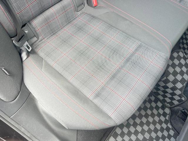 ゴルフＧＴＩ ベースグレード　１オーナー　ＤＣＣパッケージ　ＤｉｓｃｏｖｅｒＰｒｏパッケージ　テクノロジーパッケージ　バックカメラ　シートヒーター　専用スポーツサスペンション　ステアリングヒーター　デジタルコックピットプロ　禁煙（26枚目）