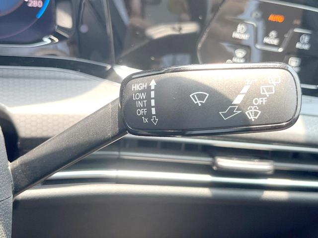 ゴルフＧＴＩ ベースグレード　１オーナー　ＤＣＣパッケージ　ＤｉｓｃｏｖｅｒＰｒｏパッケージ　テクノロジーパッケージ　バックカメラ　シートヒーター　専用スポーツサスペンション　ステアリングヒーター　デジタルコックピットプロ　禁煙（41枚目）