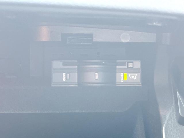 ＧＬＣ ＧＬＣ２２０ｄ　４マチック　クーペ　ＡＭＧライン　ガラススライディングルーフ　レーダーセーフティＰＫＧ　純正ナビＴＶ　全周囲カメラ　ディストロニックプラス　ハーフレザーシート　パワーシート　シートヒーター　キーレスゴー　純正１９インチアルミホイール（34枚目）