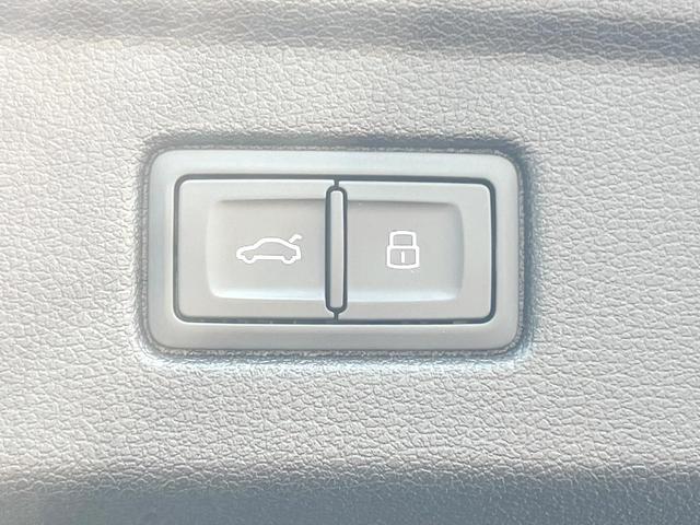 Ｓ５スポーツバック ベースグレード　パノラマサンルーフ　レザーＰＫＧ　アシスタンスＰＫＧ　マトリクスＬＥＤヘッドランプＰＫＧ　Ｂａｎｇ＆Ｏｌｕｆｓｅｎサウンド　プライバシーガラス　レッドブレーキキャリパー　アダプティブクルコン　禁煙車（28枚目）