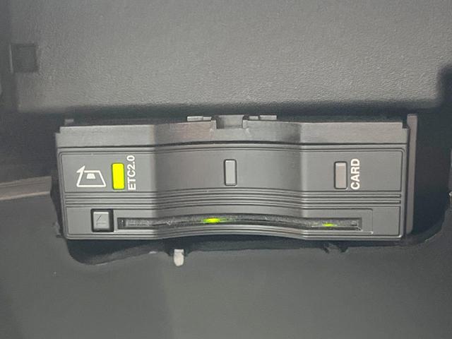 ＧＬＢ ＧＬＢ２００ｄ　ＡＭＧライン　ナビゲーションＰＫＧ　純正ナビＴＶ　３６０度カメラ　レーダーセーフティＰＫＧ　純正１９インチＡＷ　シートヒーター　パワーシート　パワーバックドア　ＬＥＤヘッドランプ　ハイビームアシスト　ＥＴＣ　禁煙車（29枚目）