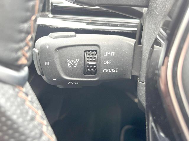 ５０８ ＳＷ　ＧＴ　ブルーＨＤｉ　１オーナー　フルＰＫＧ　サンルーフ　黒革シート　純正ナビ　フルセグ　３６０度カメラ　ＬＥＤヘッドライト　電動リア　ＦＯＣＡＬプレミアムサウンド　純正１８インチアルミ　ＥＴＣ　禁煙（8枚目）