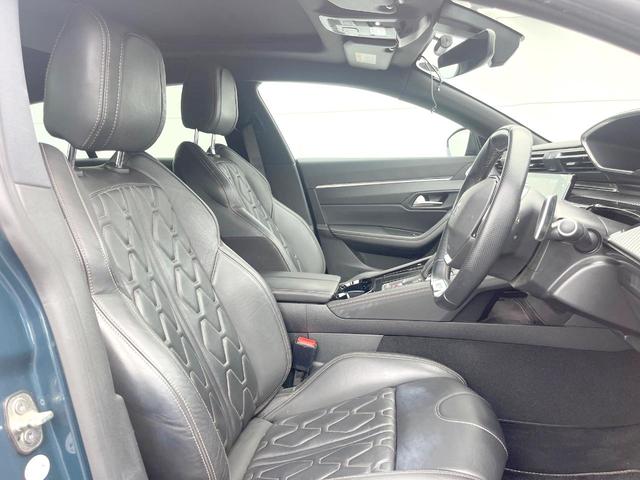 ５０８ ＳＷ　ＧＴ　ブルーＨＤｉ　１オーナー　フルＰＫＧ　サンルーフ　黒革シート　純正ナビ　フルセグ　３６０度カメラ　ＬＥＤヘッドライト　電動リア　ＦＯＣＡＬプレミアムサウンド　純正１８インチアルミ　ＥＴＣ　禁煙（9枚目）