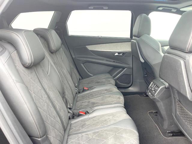 ５００８ ＧＴ　ブルーＨＤｉ　ファーストクラスＰＫＧ　ＡＰＰＬＥＣＡＲＰＬＡＹ　３６０度ビジョン　シートヒーター　パワーシート　ブラインドスポット　パワーバックドア　ＬＥＤヘッドライト　純正１８インチアルミ　ＥＴＣ　禁煙車（9枚目）
