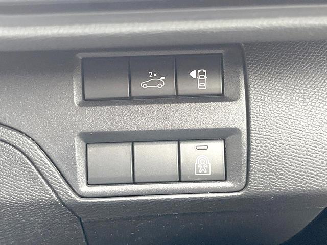 ５００８ ＧＴ　ブルーＨＤｉ　ファーストクラスＰＫＧ　ＡＰＰＬＥＣＡＲＰＬＡＹ　３６０度ビジョン　シートヒーター　パワーシート　ブラインドスポット　パワーバックドア　ＬＥＤヘッドライト　純正１８インチアルミ　ＥＴＣ　禁煙車（30枚目）