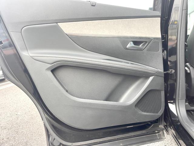 ５００８ ＧＴ　ブルーＨＤｉ　ファーストクラスＰＫＧ　ＡＰＰＬＥＣＡＲＰＬＡＹ　３６０度ビジョン　シートヒーター　パワーシート　ブラインドスポット　パワーバックドア　ＬＥＤヘッドライト　純正１８インチアルミ　ＥＴＣ　禁煙車（61枚目）