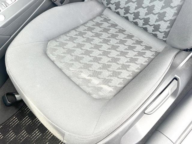 Ａ３ スポーツバック１．４ＴＦＳＩ　ＭＭＩナビゲーションＰＫＧ　コンビニエンスＰＫＧ　純正ナビＴＶ　リアビューカメラ　アドバンストキー　パドルシフト　純正１６インチアルミホイール　ＨＩＤヘッドランプ　ＥＴＣ（41枚目）