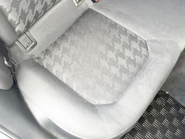 Ａ３ スポーツバック１．４ＴＦＳＩ　ＭＭＩナビゲーションＰＫＧ　コンビニエンスＰＫＧ　純正ナビＴＶ　リアビューカメラ　アドバンストキー　パドルシフト　純正１６インチアルミホイール　ＨＩＤヘッドランプ　ＥＴＣ（42枚目）
