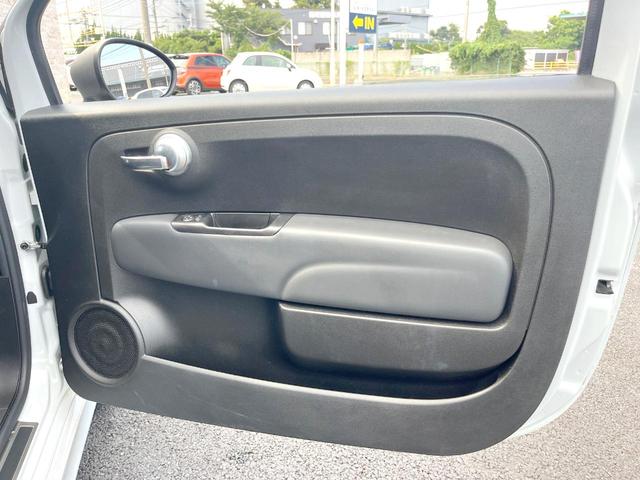 アバルト５９５ コンペティツィオーネ　５速ＭＴ　ｃａｒｒｏｚｚｅｒｉａ製ナビ　バックカメラ　フルセグＴＶ　レコードモンツァマフラー　Ｓａｂｅｌｔ製革・アルカンターラコンビシート　ＨＩＤヘッド　純正１７インチアルミ　ＥＴＣ　禁煙車（42枚目）