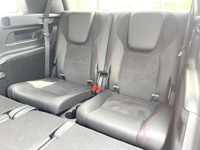 ＧＬＢ ＧＬＢ２００ｄ　４マチック　ＡＭＧライン　１オーナー　サンルーフ　レーダーセーフティＰＫＧ　純正ナビ　フルセグ　３６０度カメラ　半革シート　前席パワーシート　ＬＥＤヘッドライト　ハイビームアシスト＋　純正１９インチアルミ　ＥＴＣ　禁煙（11枚目）