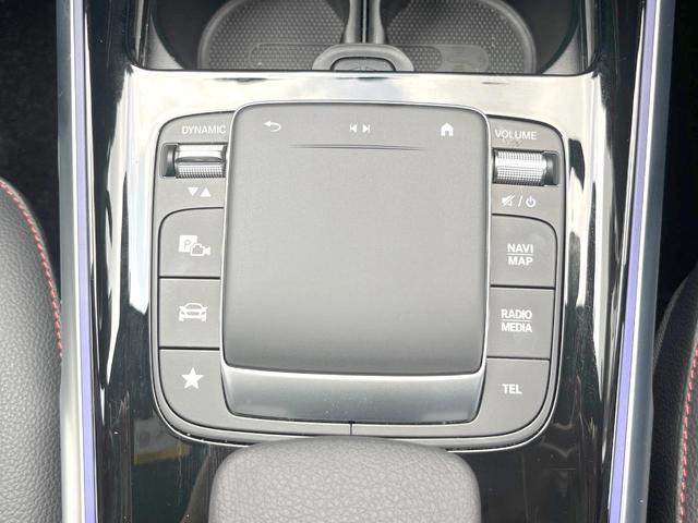 ＧＬＢ ＧＬＢ２００ｄ　４マチック　ＡＭＧライン　１オーナー　サンルーフ　レーダーセーフティＰＫＧ　純正ナビ　フルセグ　３６０度カメラ　半革シート　前席パワーシート　ＬＥＤヘッドライト　ハイビームアシスト＋　純正１９インチアルミ　ＥＴＣ　禁煙（42枚目）