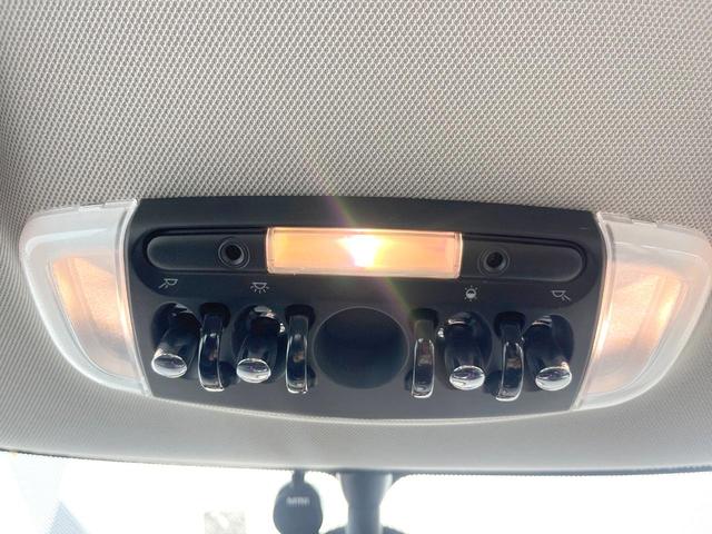 ＭＩＮＩ クーパー　５ドア　ミントＰＫＧ　オプションボディカラー　ドライビングモード　純正ナビ　Ｂｌｕｅｔｏｏｔｈ接続　ＬＥＤヘッドランプ　ＬＥＤフォグランプ　オートライト　１５インチアルミホイール　ＥＴＣ　禁煙（39枚目）