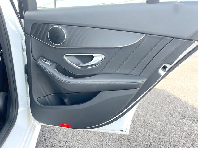 Ｃクラス Ｃ２２０ｄアバンギャルド　ＡＭＧライン　パノラミックスライディングルーフ　レーダーセーフティＰＫＧ　黒革シート　純正ナビＴＶ　リアビューカメラ　マルチビームＬＥＤヘッドランプ　純正１８インチＡＷ　シートヒーター　パワーシート　ＥＴＣ　禁煙車（50枚目）