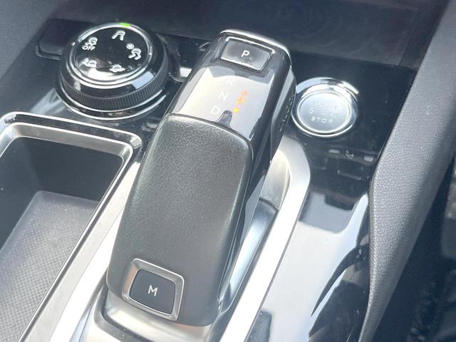 ５００８ ＧＴ　ブルーＨＤｉ　１オーナー　ファーストクラスＰＫＧ　パノラミックサンルーフ　シートヒーター　パワーシート　Ａｐｐｌｅｃａｒｐｌａｙ　３６０度ビジョン　パークアシスト　アダプティブクルーズ　衝突軽減　ＥＴＣ　禁煙車（13枚目）