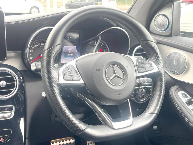 ＧＬＣ ＧＬＣ２２０ｄ　４マチック　クーペスポーツ　本革仕様　レーダーセーフティＰＫＧ　サンルーフ　純正ナビＴＶ　Ｂｕｒｍｓｔｅｒ　全周囲カメラ　ディストロニックプラス　電動リアゲート　パワーシート　シートヒーター　プライバシーガラス　ＥＴＣ　禁煙車（12枚目）