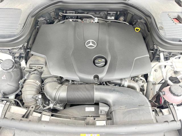 ＧＬＣ ＧＬＣ２２０ｄ　４マチックスポーツ（本革仕様）　パノラミックスライディングルーフ　Ｂｕｒｍｅｓｔｅｒサウンド　ヘッドアップディスプレイ　全席シートヒーター　パワーシート　純正１９インチアルミホイール　キーレスゴー　パワーバックドア　ＥＴＣ（20枚目）