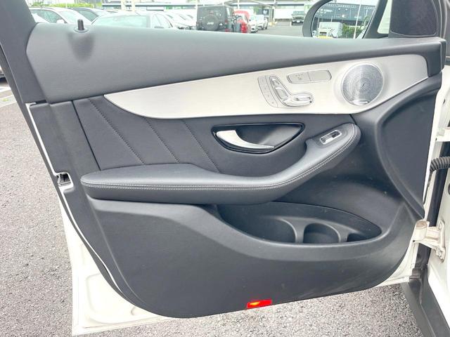 ＧＬＣ ＧＬＣ２２０ｄ　４マチックスポーツ（本革仕様）　パノラミックスライディングルーフ　Ｂｕｒｍｅｓｔｅｒサウンド　ヘッドアップディスプレイ　全席シートヒーター　パワーシート　純正１９インチアルミホイール　キーレスゴー　パワーバックドア　ＥＴＣ（25枚目）