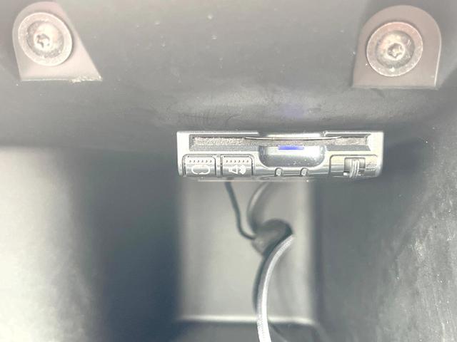 トゥインゴ インテンス　キャンバストップ　ｃａｒｒｏｚｚｅｒｉａ製ナビ　フルセグＴＶ　クルーズコントロール　クリアランスソナー　オートライト　オートエアコン　純正１５インチアルミ　ＥＴＣ　禁煙車（7枚目）