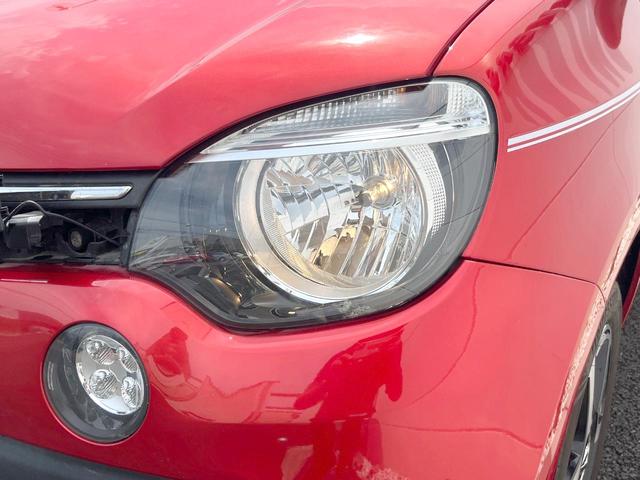 トゥインゴ インテンス　キャンバストップ　ｃａｒｒｏｚｚｅｒｉａ製ナビ　フルセグＴＶ　クルーズコントロール　クリアランスソナー　オートライト　オートエアコン　純正１５インチアルミ　ＥＴＣ　禁煙車（12枚目）