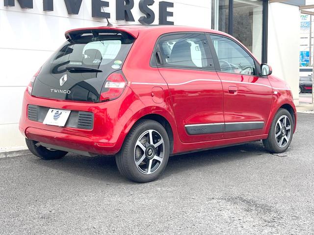 トゥインゴ インテンス　キャンバストップ　ｃａｒｒｏｚｚｅｒｉａ製ナビ　フルセグＴＶ　クルーズコントロール　クリアランスソナー　オートライト　オートエアコン　純正１５インチアルミ　ＥＴＣ　禁煙車（17枚目）