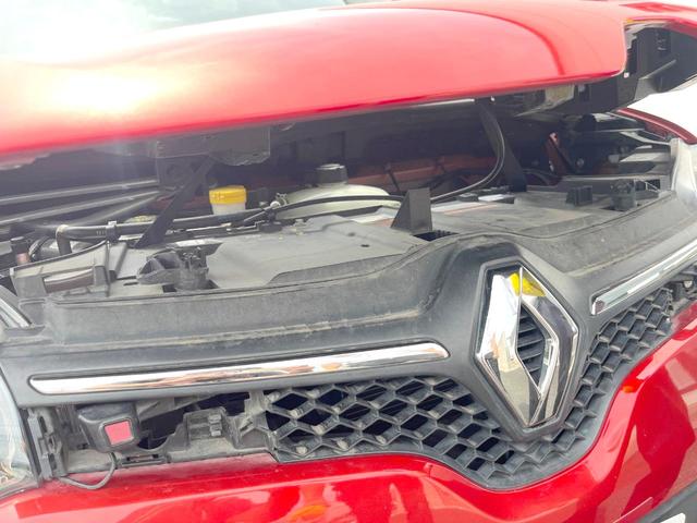 トゥインゴ インテンス　キャンバストップ　ｃａｒｒｏｚｚｅｒｉａ製ナビ　フルセグＴＶ　クルーズコントロール　クリアランスソナー　オートライト　オートエアコン　純正１５インチアルミ　ＥＴＣ　禁煙車（18枚目）